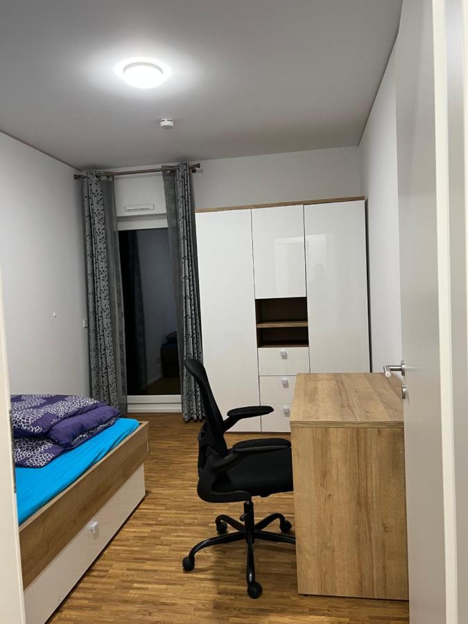Three Bedroom Apartment In City Centre With A Grand Garden Frankfurt am Main Ngoại thất bức ảnh